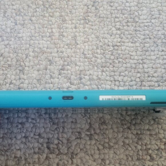 Nintendo Switch Lite - Picture 4 of 8